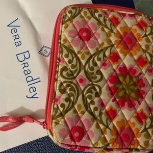 Vera Bradley Quilted 8” ‘Folkloric’ Cover